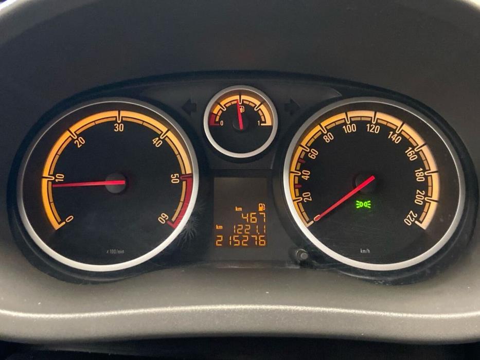 OPEL Corsa 2011
