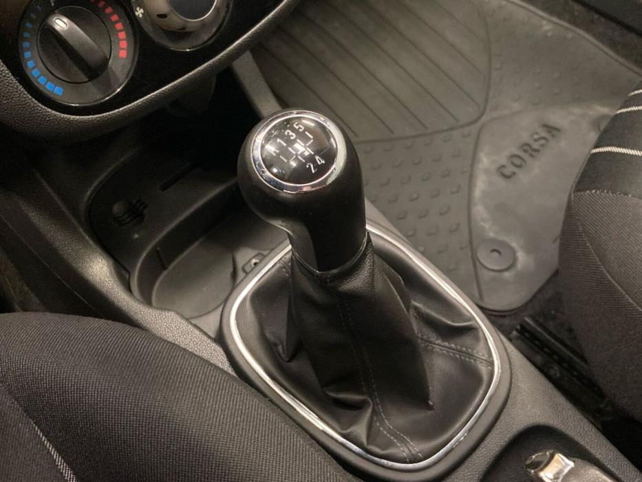 OPEL Corsa 2011