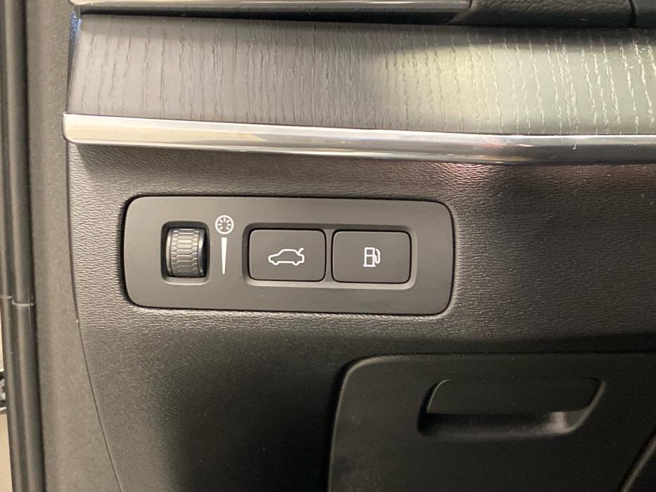 VOLVO XC90 2020