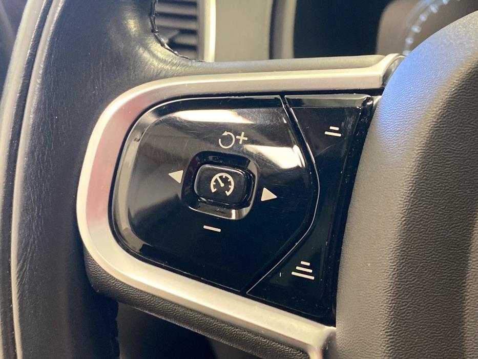 VOLVO XC90 2020