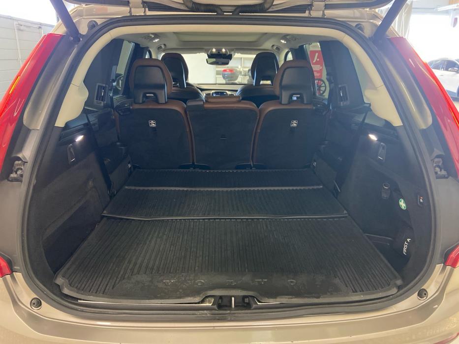 VOLVO XC90 2020