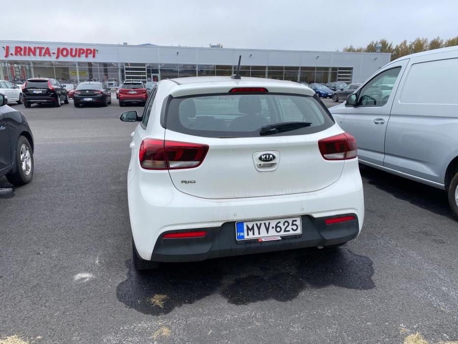 KIA Rio 2021