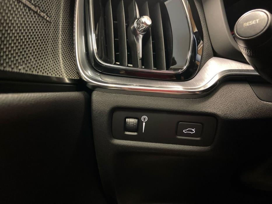 VOLVO V60 2018