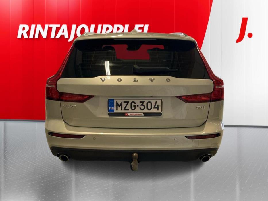 VOLVO V60 2018