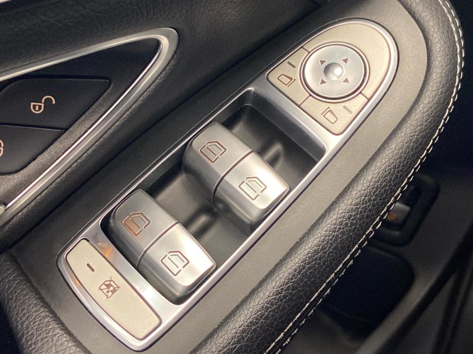 MERCEDES-BENZ C 63 AMG 2015