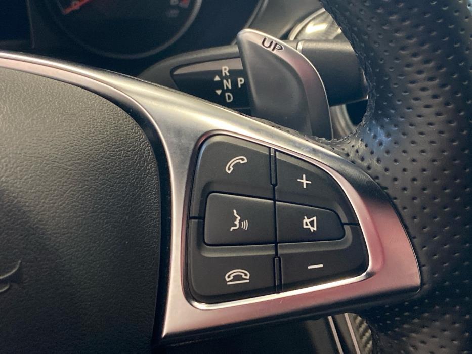 MERCEDES-BENZ C 63 AMG 2015