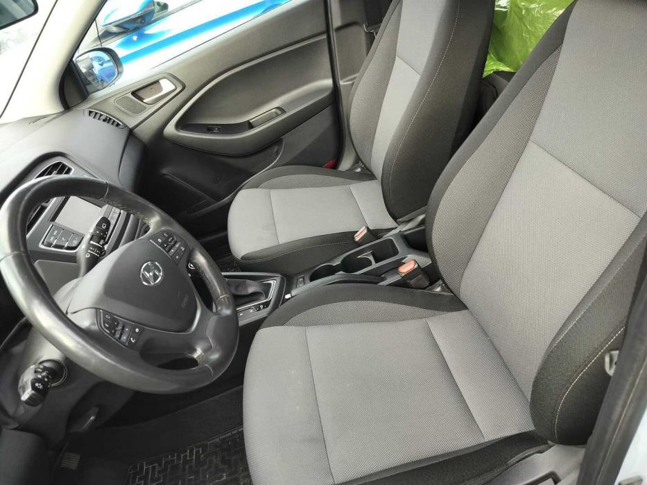 HYUNDAI i20 Hatchback 2021