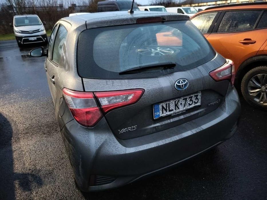 TOYOTA Yaris 2019