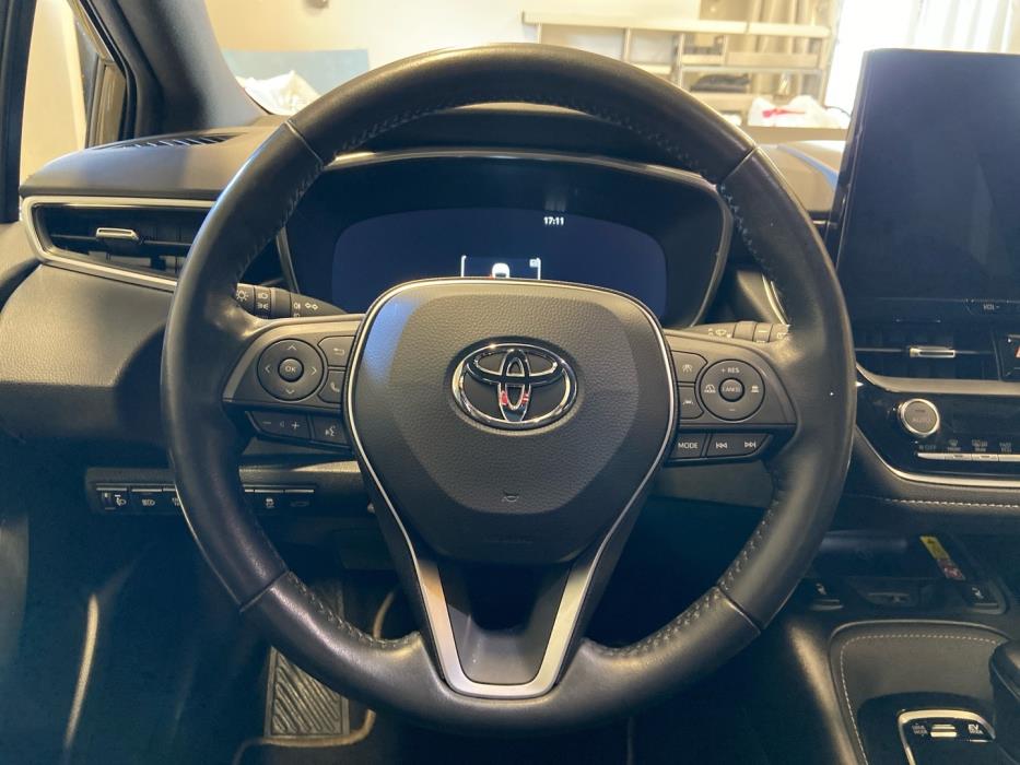TOYOTA Corolla 2023