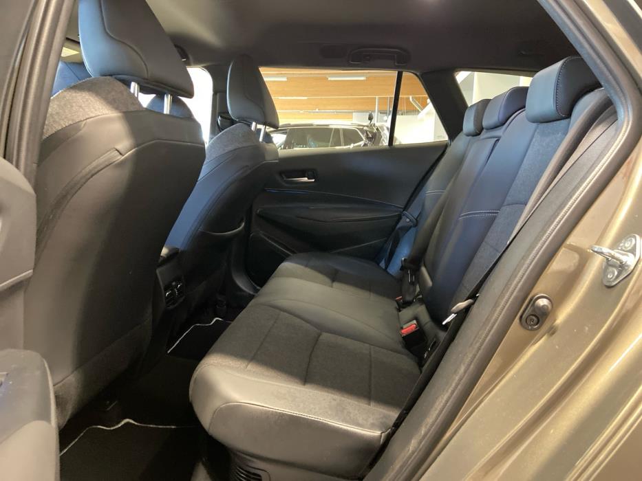TOYOTA Corolla 2023
