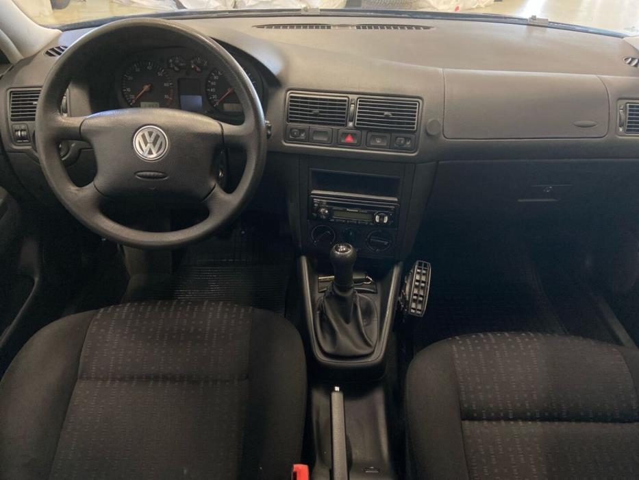 VOLKSWAGEN Golf Variant 2005