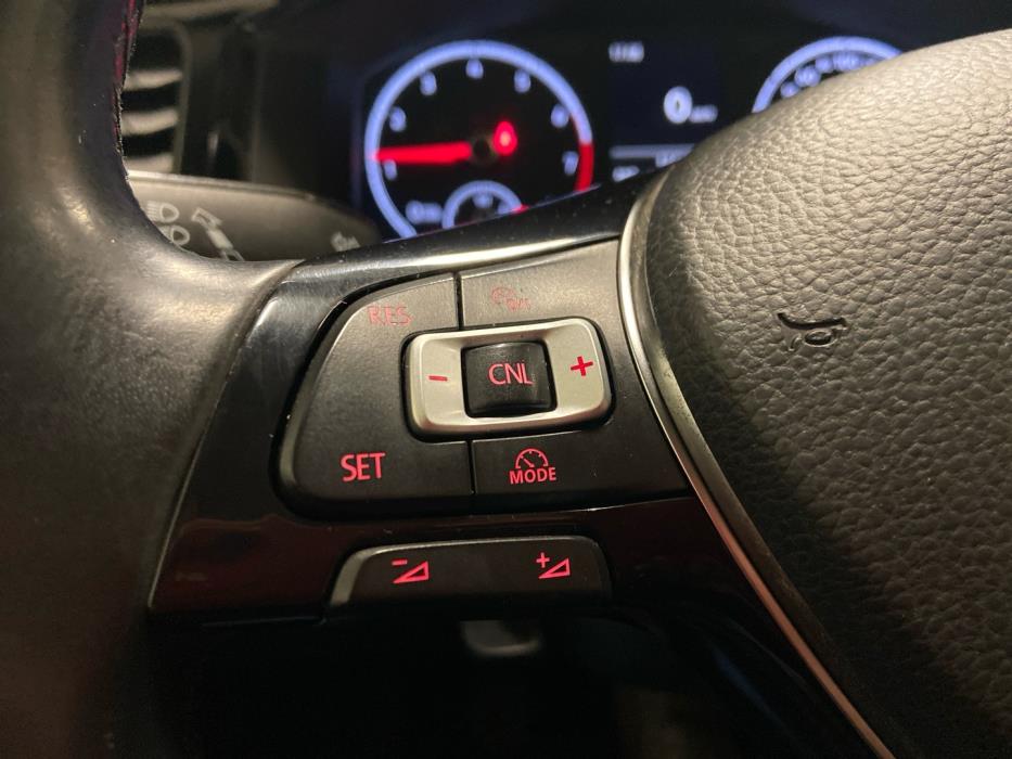 VOLKSWAGEN Polo 2018