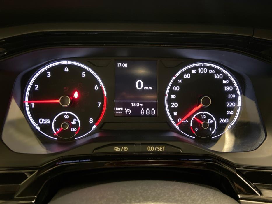 VOLKSWAGEN Polo 2018