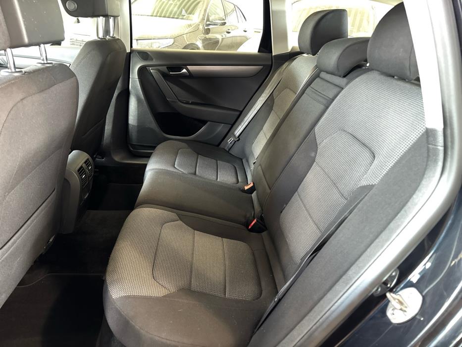 VOLKSWAGEN Passat 2013