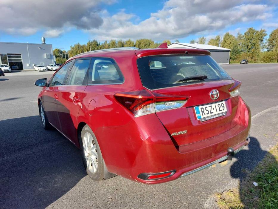 TOYOTA Auris 2017