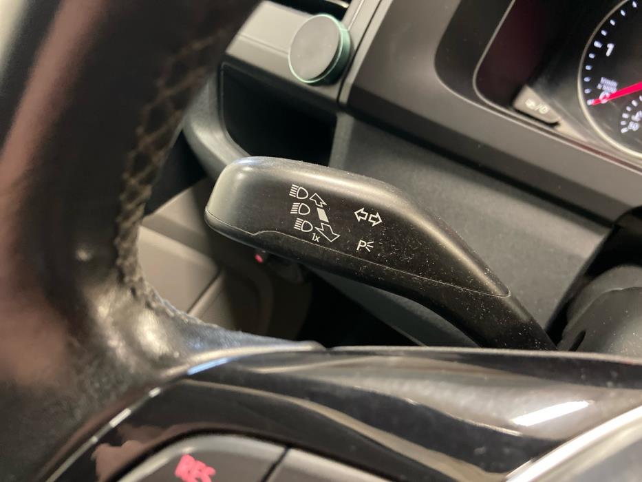 VOLKSWAGEN Transporter 2018