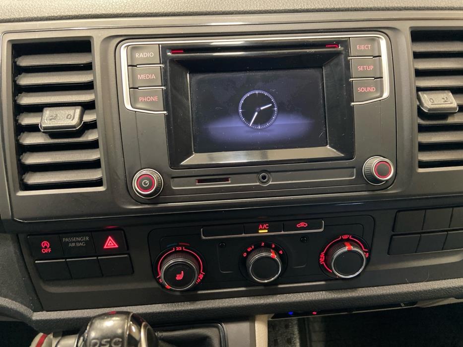 VOLKSWAGEN Transporter 2018