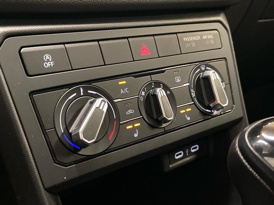 VOLKSWAGEN T-Cross 2024