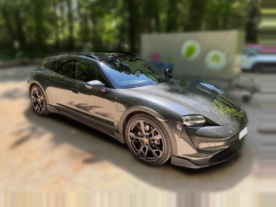 PORSCHE Taycan 2022