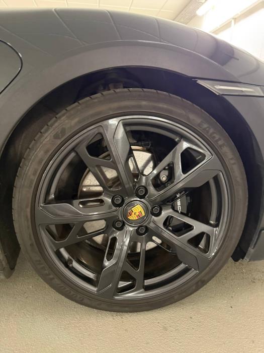 PORSCHE Taycan 2022