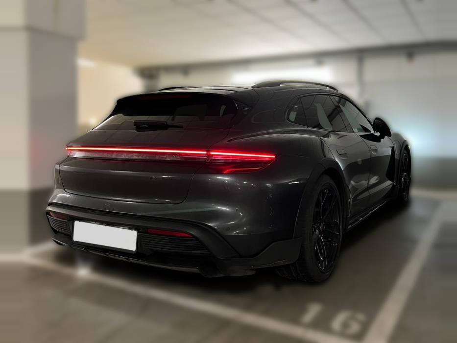PORSCHE Taycan 2022