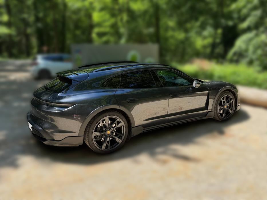 PORSCHE Taycan 2022