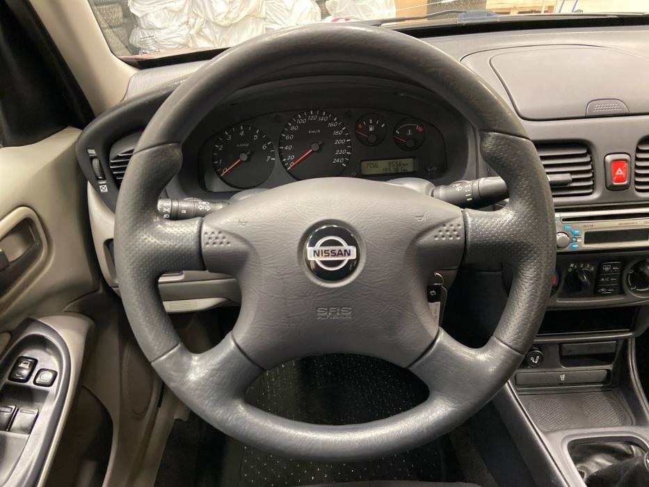 NISSAN Almera 2002