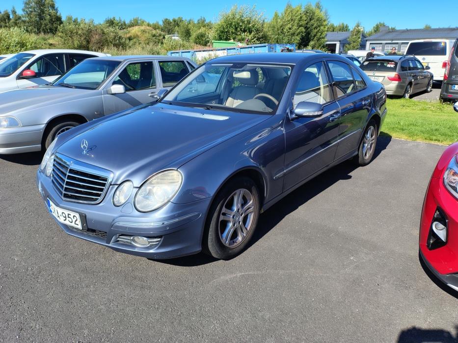 MERCEDES-BENZ E 2006