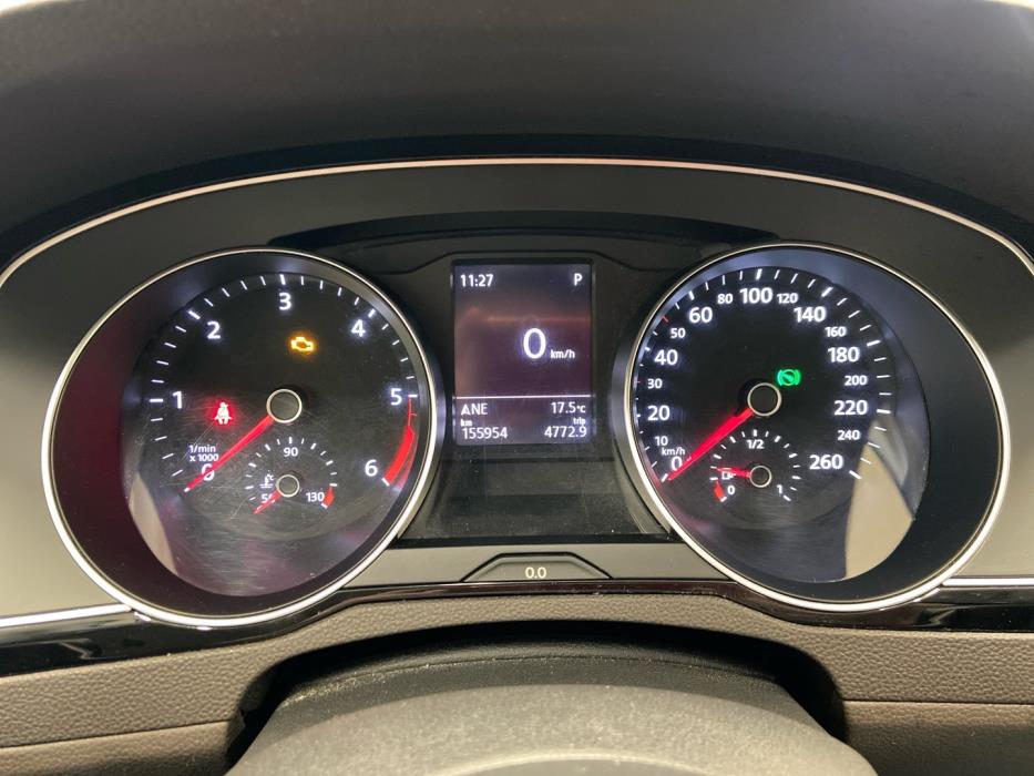 VOLKSWAGEN Passat 2016