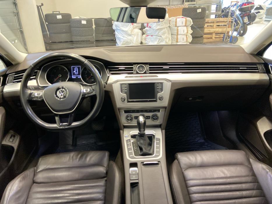 VOLKSWAGEN Passat 2016