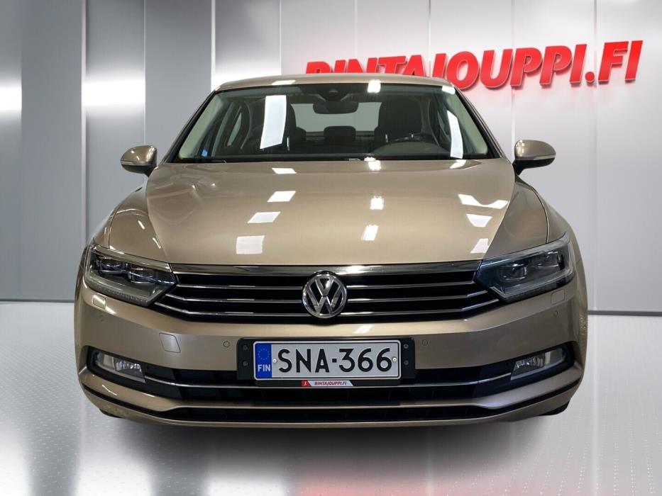 VOLKSWAGEN Passat 2016