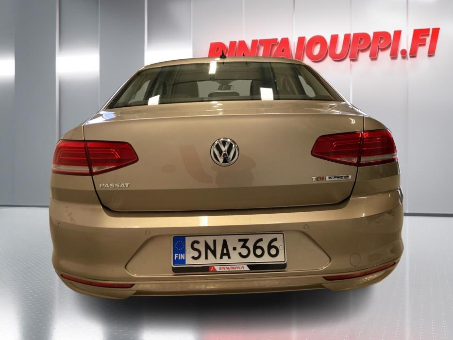 VOLKSWAGEN Passat 2016