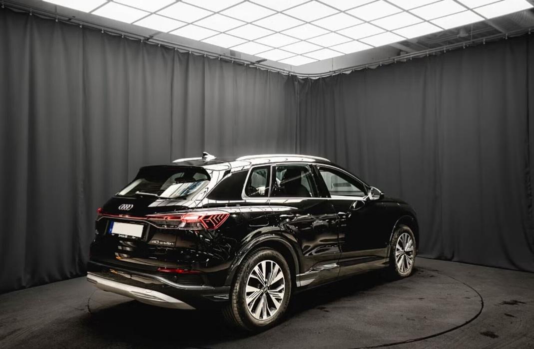 AUDI Q4 e-tron 2022