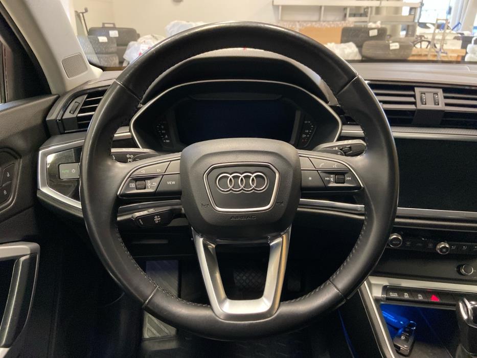 AUDI Q3 2019