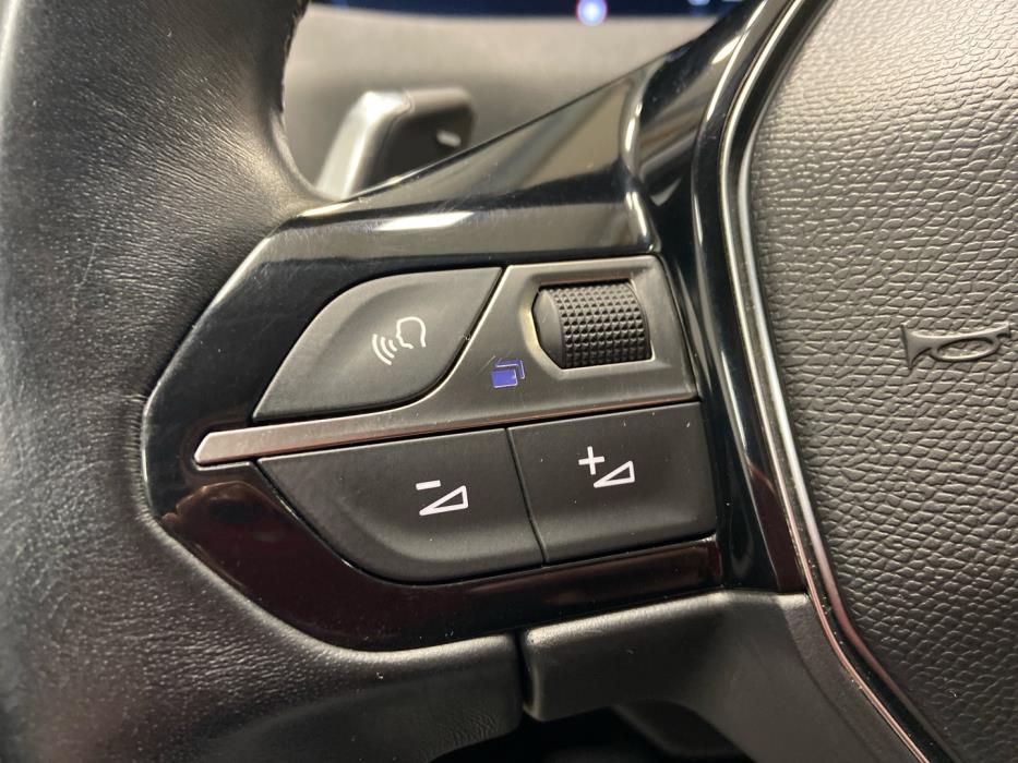 PEUGEOT 5008 2019
