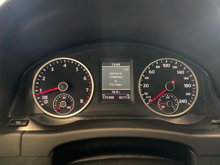 VOLKSWAGEN Tiguan 2012