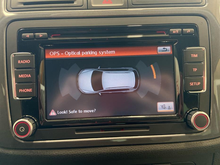 VOLKSWAGEN Tiguan 2012