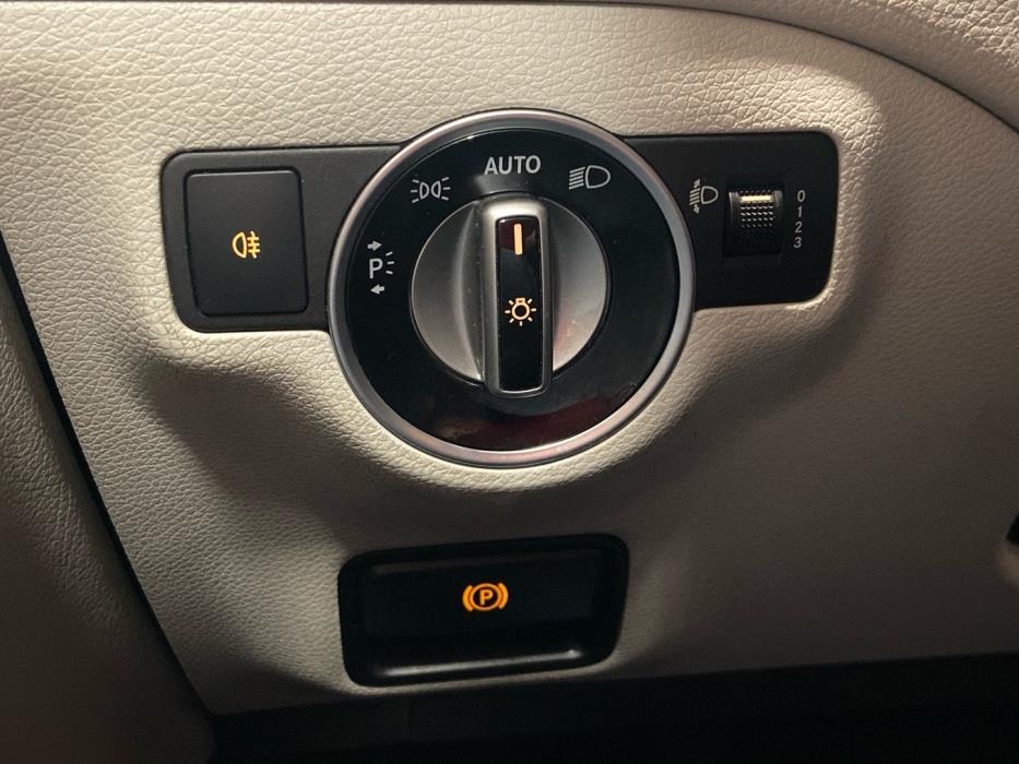 MERCEDES-BENZ CLA 2015