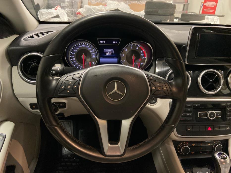 MERCEDES-BENZ CLA 2015