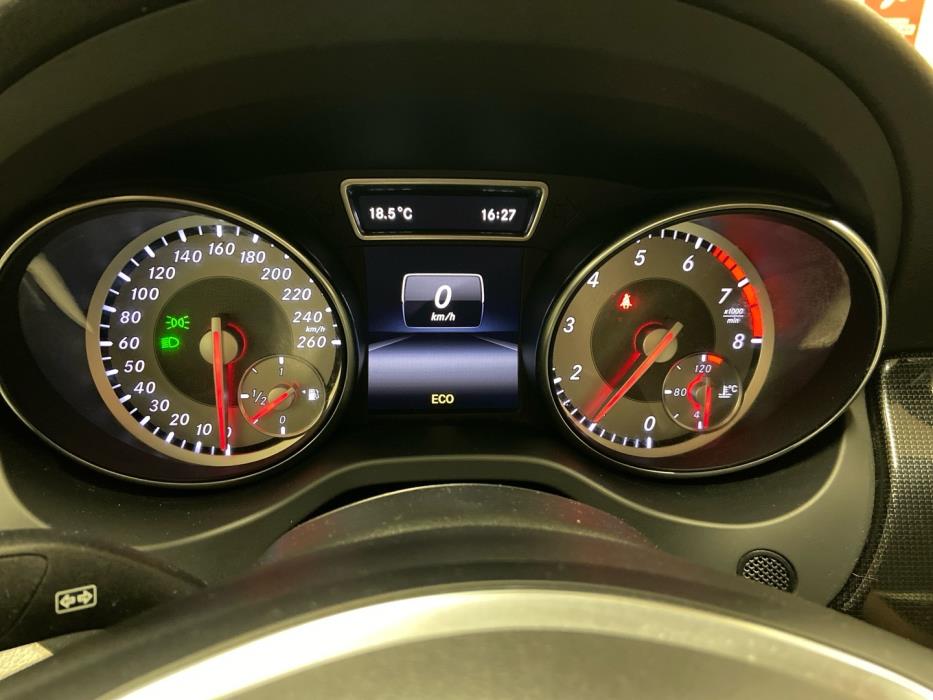 MERCEDES-BENZ CLA 2015