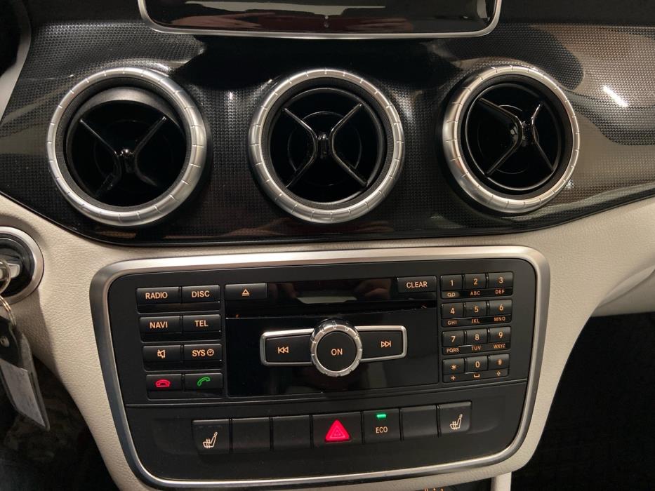 MERCEDES-BENZ CLA 2015