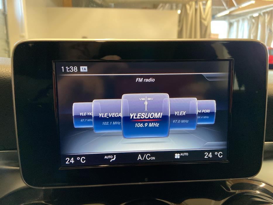 MERCEDES-BENZ C 2015