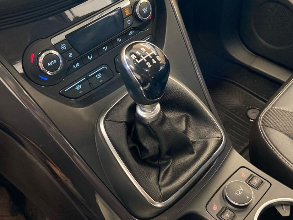FORD Kuga 2016