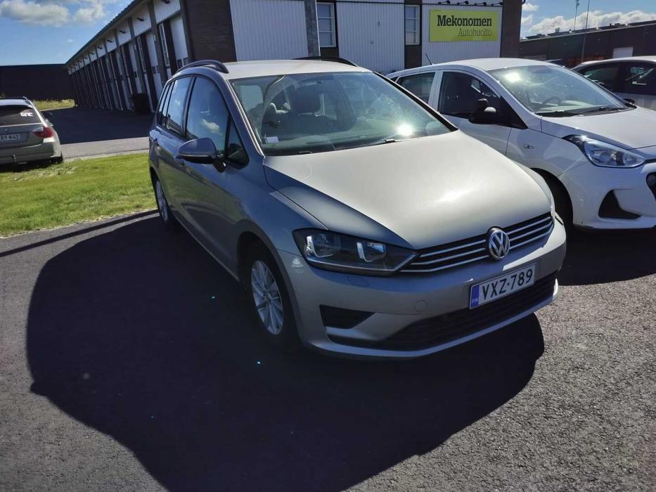 VOLKSWAGEN Golf Sportsvan 2015