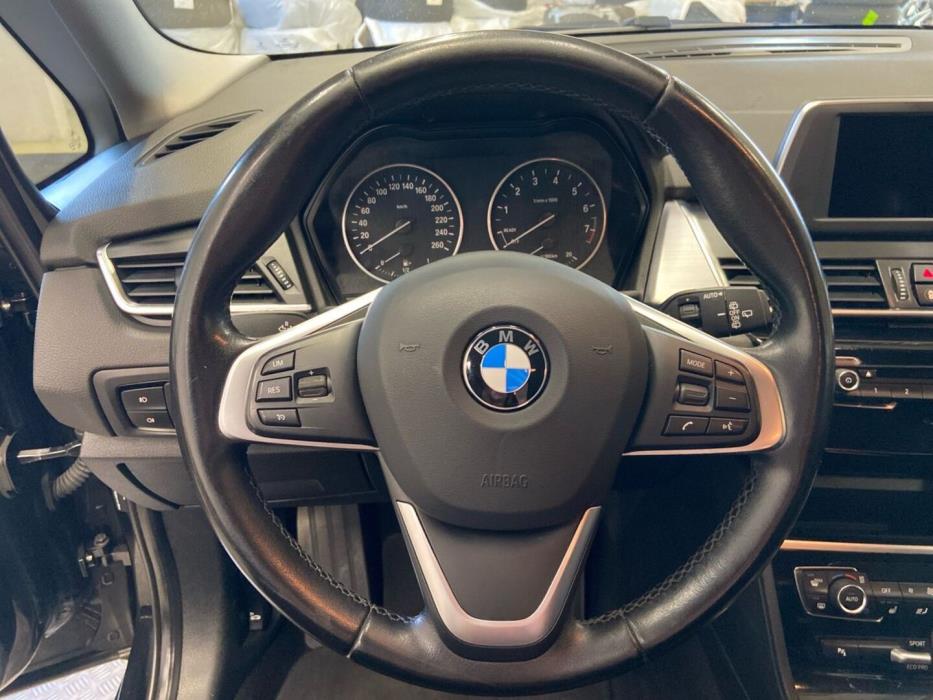 BMW 218 2015