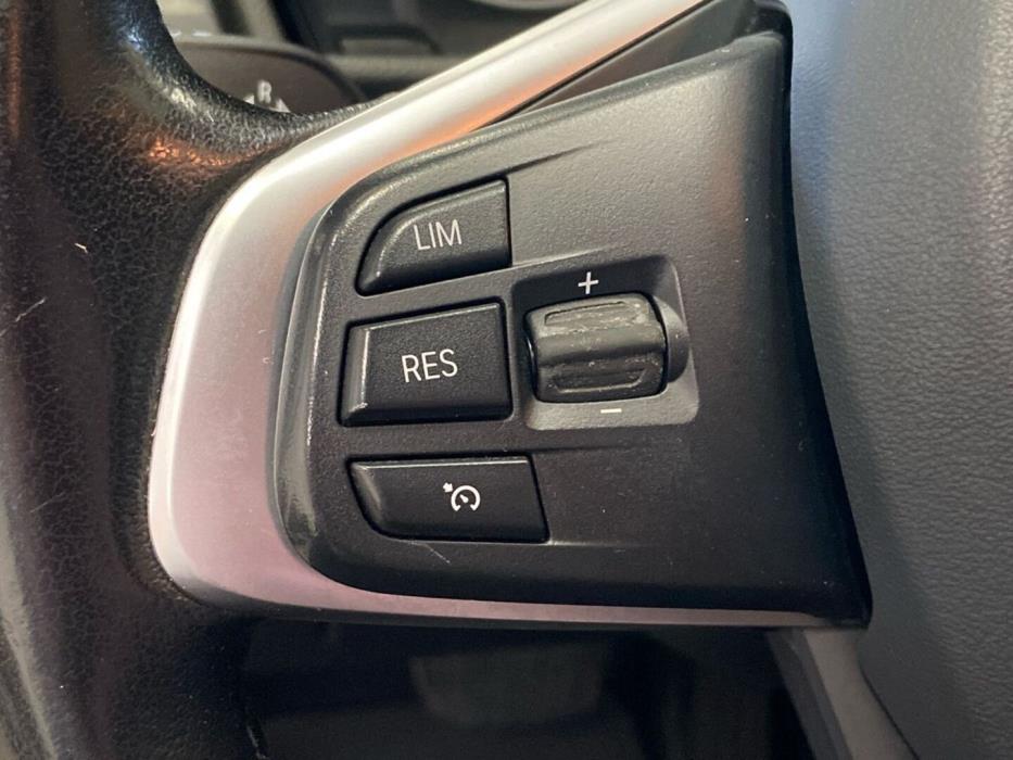 BMW 218 2015