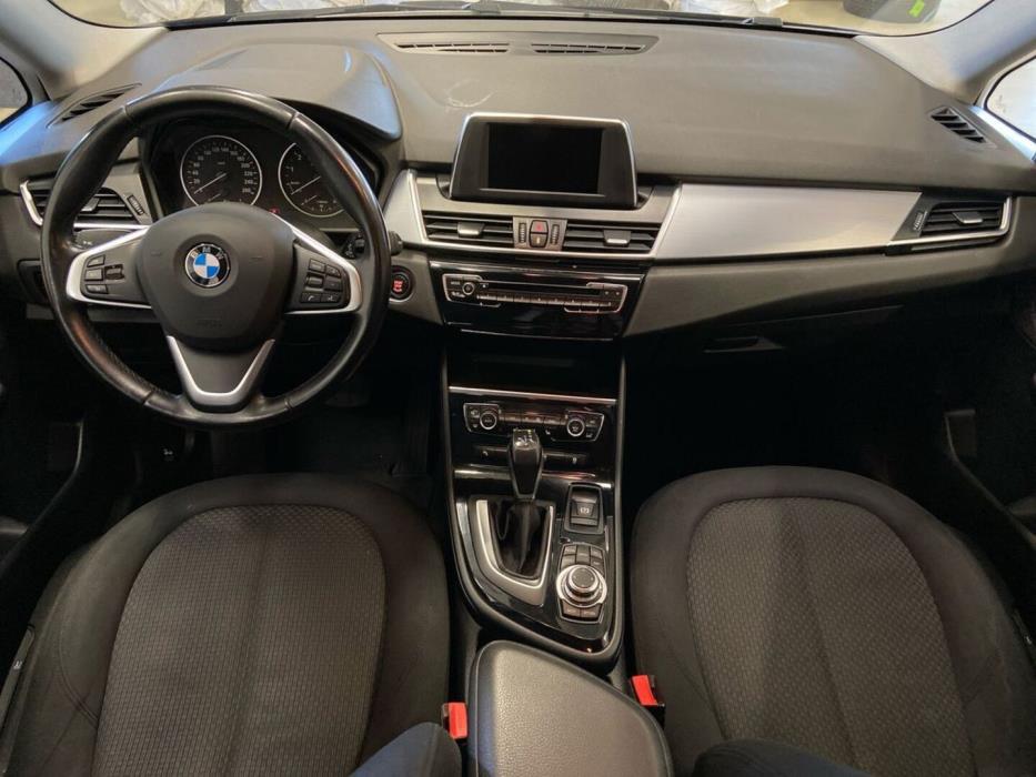 BMW 218 2015