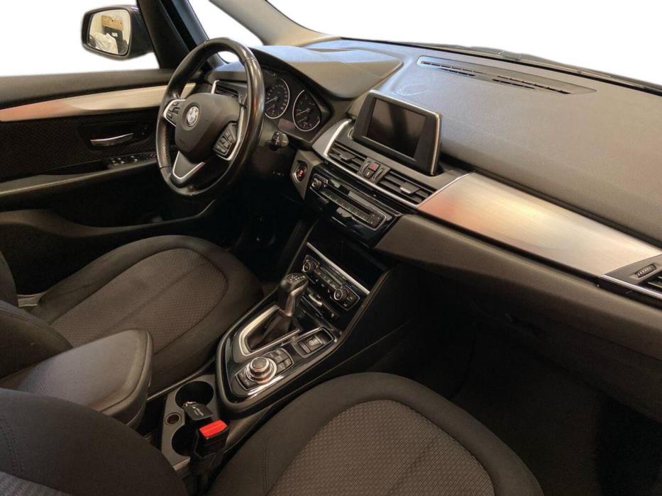 BMW 218 2015
