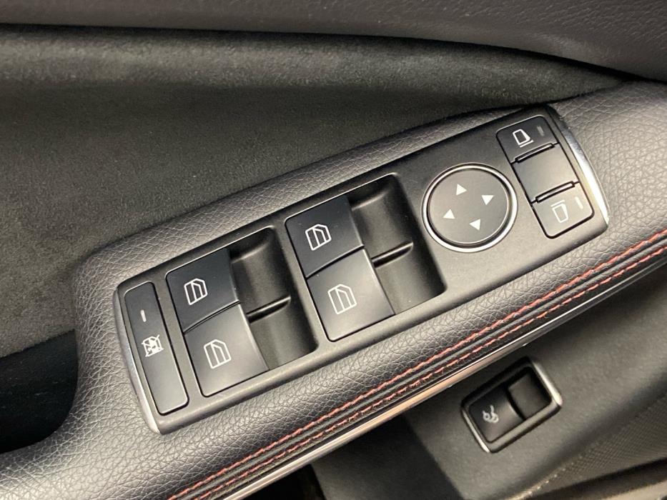 MERCEDES-BENZ CLA 2013