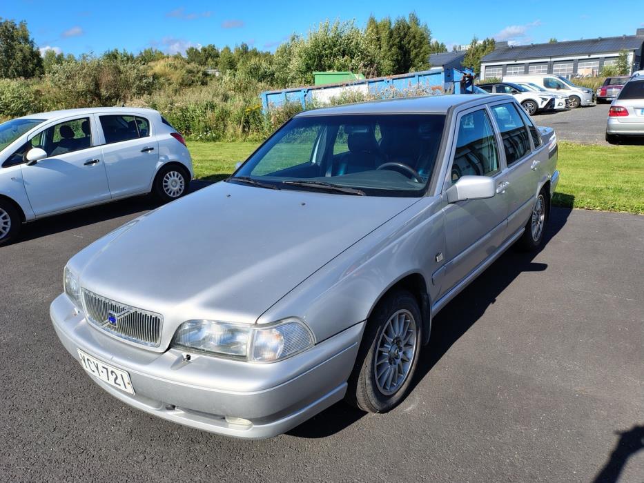 VOLVO S70 2000